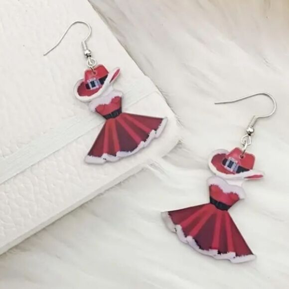 Hand Crafted Festive dangle earrings - Picture 5 of 7